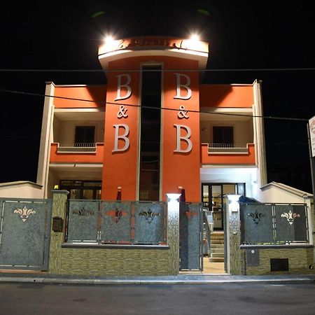 B&B La Graticola Ristorante Pizzeria Trepuzzi Exterior foto